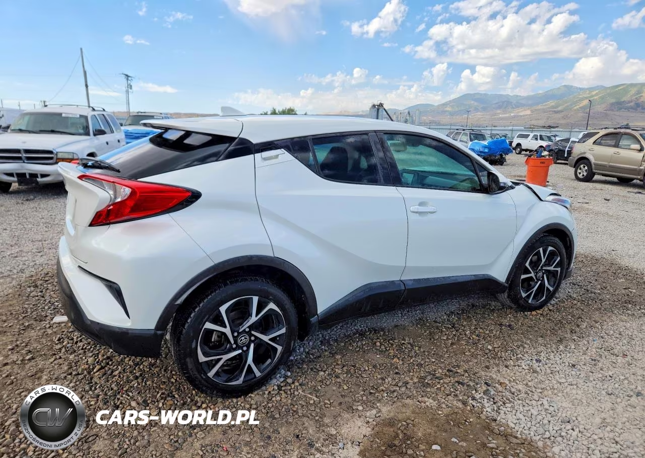 2018 Toyota C-Hr Xle Premium VIN:NMTKHMBX4JR027671 - 3
