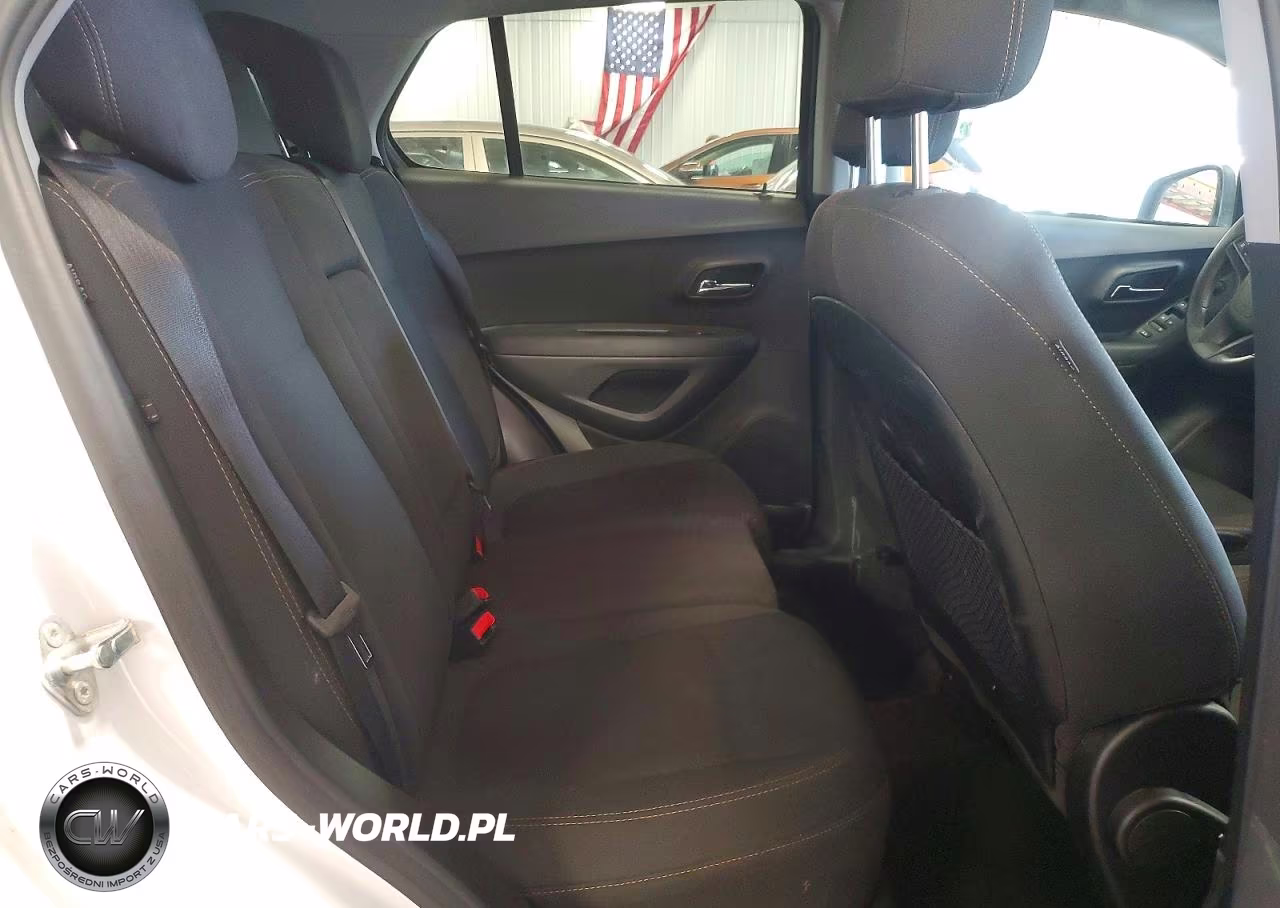 2019 Chevrolet Trax Ls VIN:3GNCJNSB1KL227359 - 10
