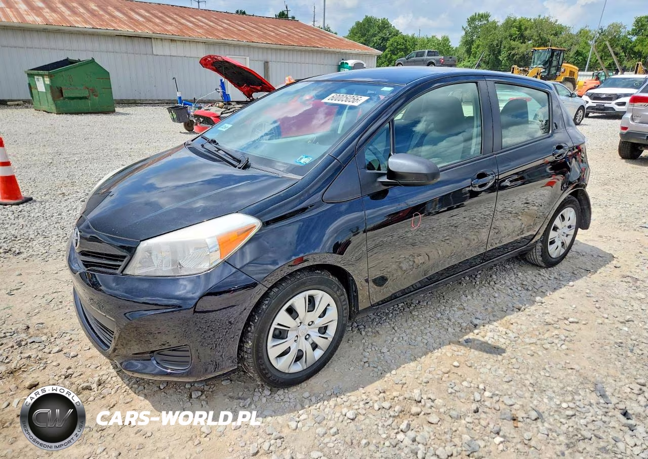 2012 Toyota Yaris 5-Door Le