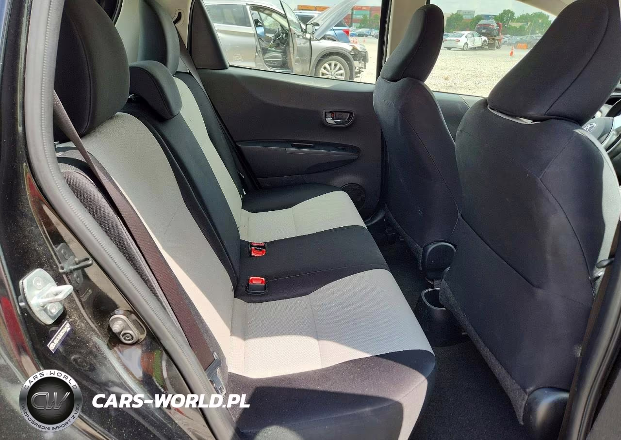2012 Toyota Yaris 5-Door Le VIN:JTDKTUD38CD504742 - 10