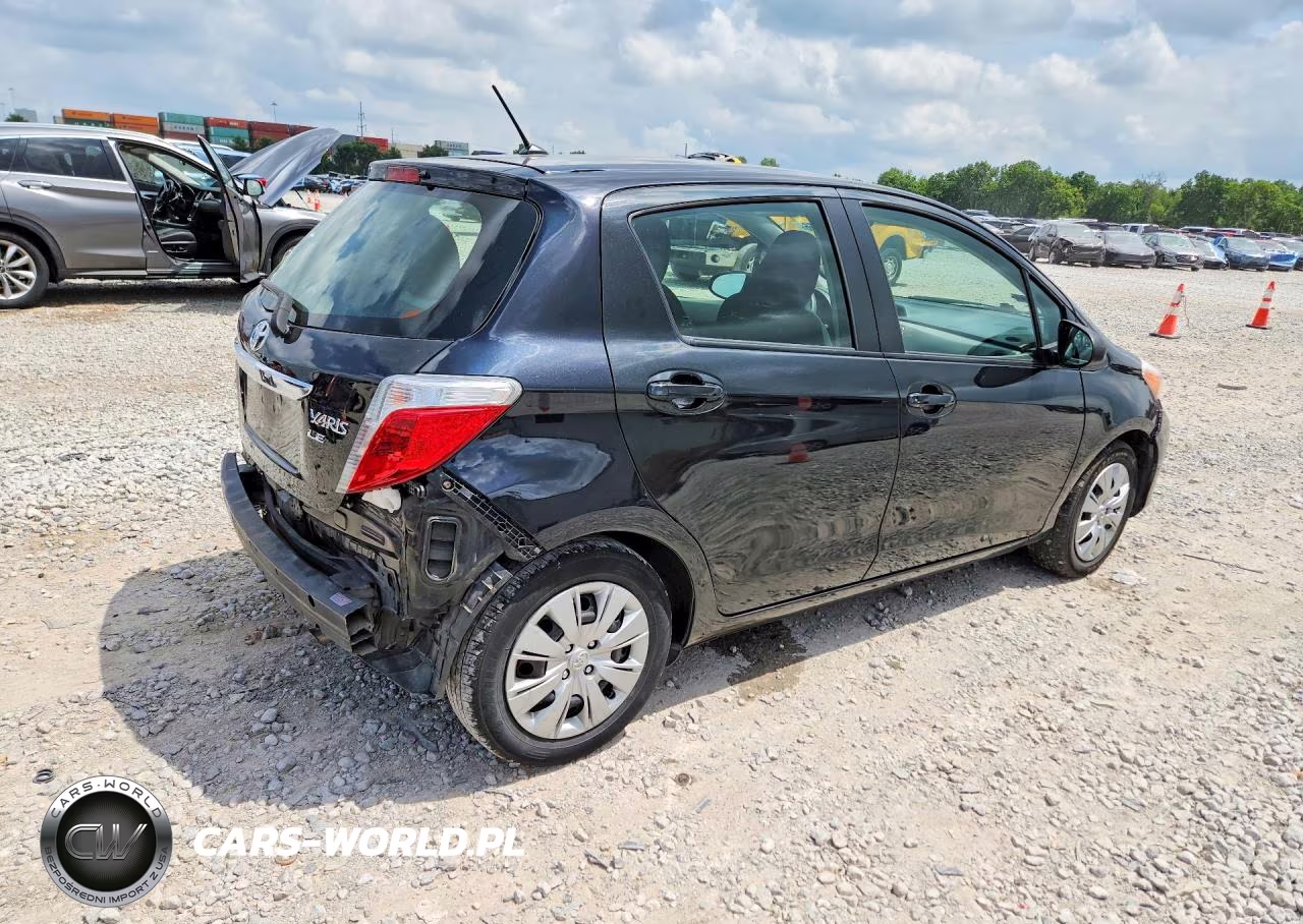 2012 Toyota Yaris 5-Door Le VIN:JTDKTUD38CD504742 - 3