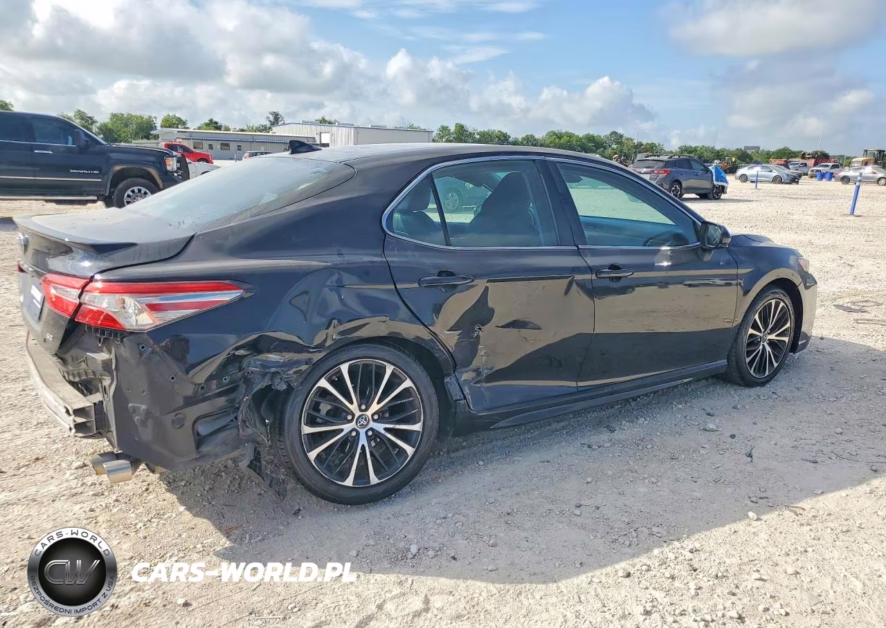2019 Toyota Camry Se VIN:4T1B11HK3KU261535 - 3