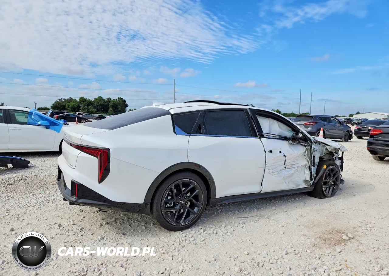 2025 Kia K4 Gt-Line Turbo VIN:3KPFW4DC4SE240134 - 3