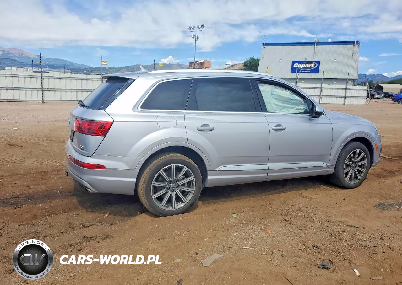 2018 Audi Q7 Prestige VIN:WA1VAAF75JD015305 - 3