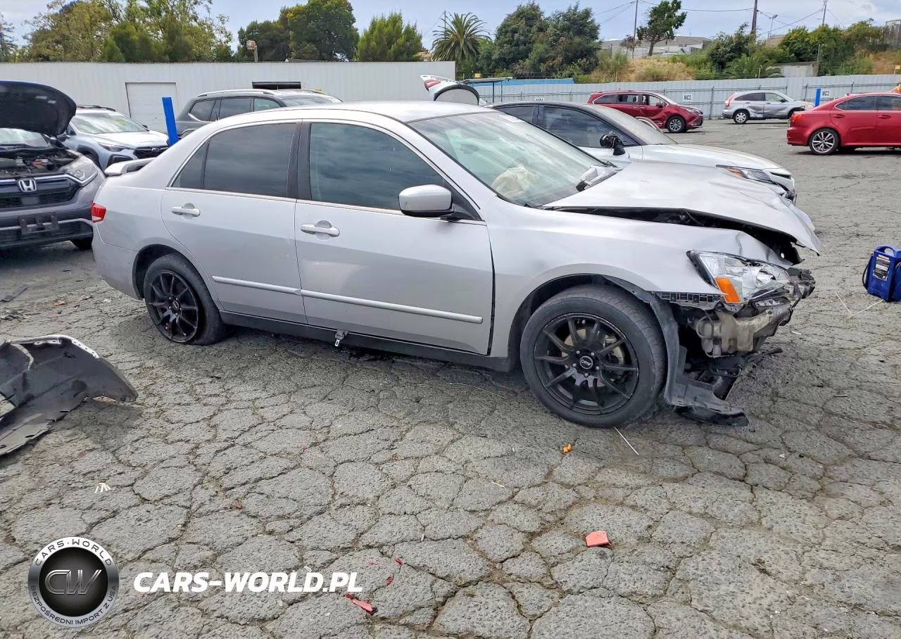2003 Honda Accord Lx VIN:JHMCM56373C041341 - 4