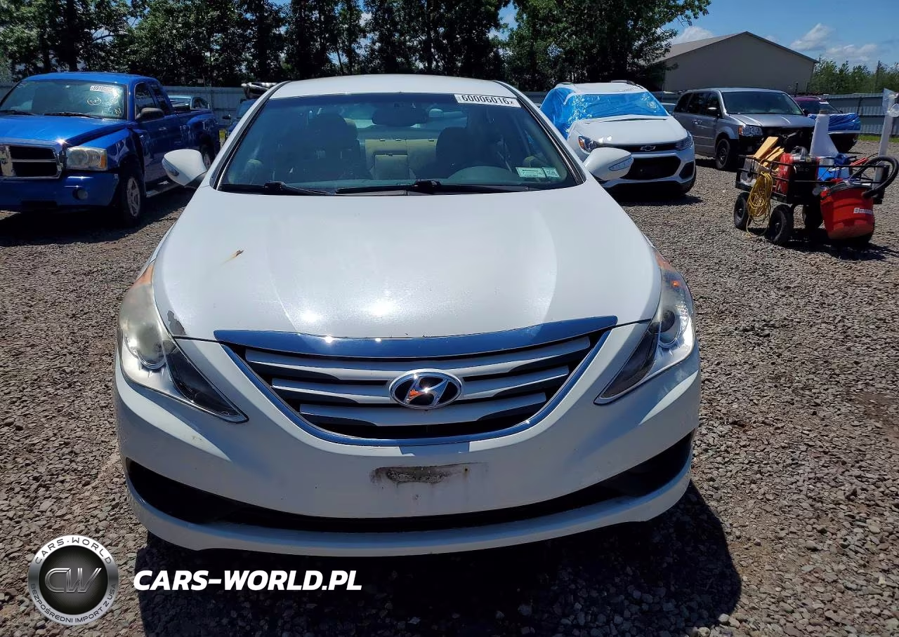 2014 Hyundai Sonata Gls VIN:5NPEB4AC2EH823572 - 5
