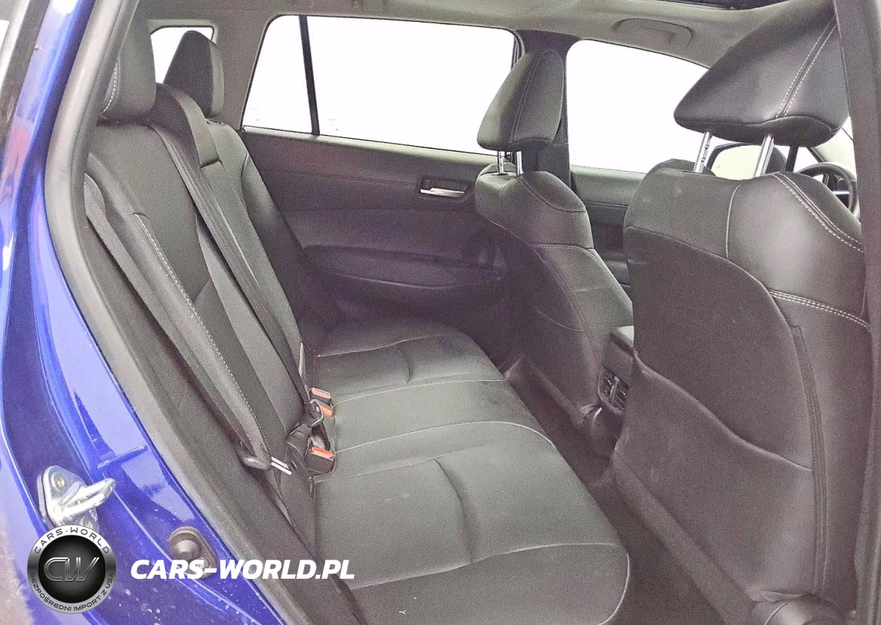 2022 Toyota Corolla Cross Xle VIN:7MUDAAAG7NV035418 - 11