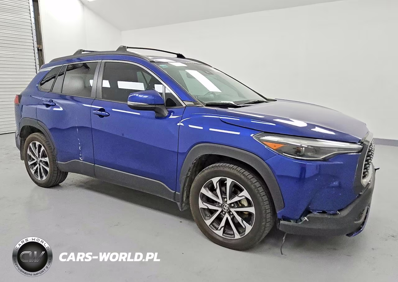 2022 Toyota Corolla Cross Xle VIN:7MUDAAAG7NV035418 - 4