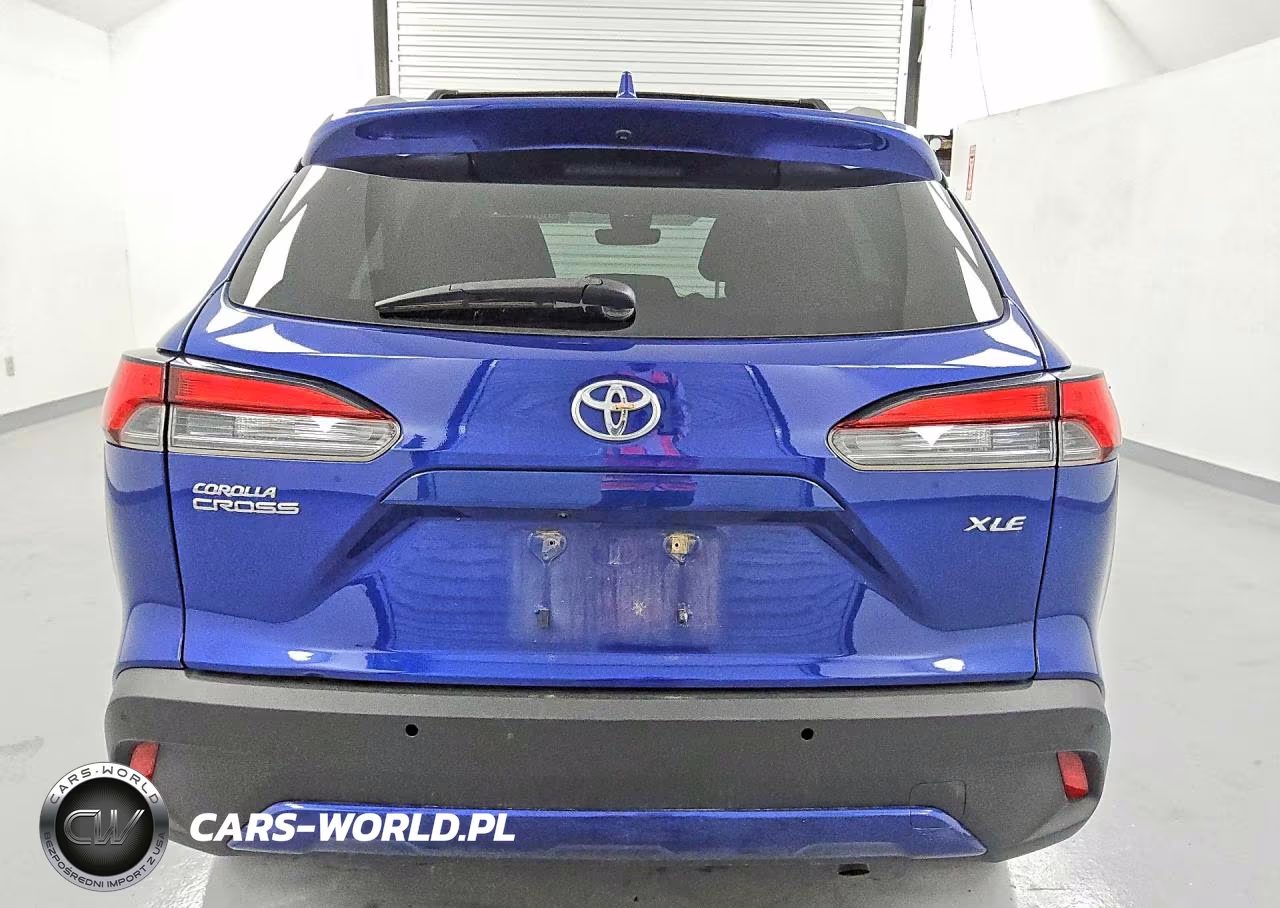 2022 Toyota Corolla Cross Xle VIN:7MUDAAAG7NV035418 - 6