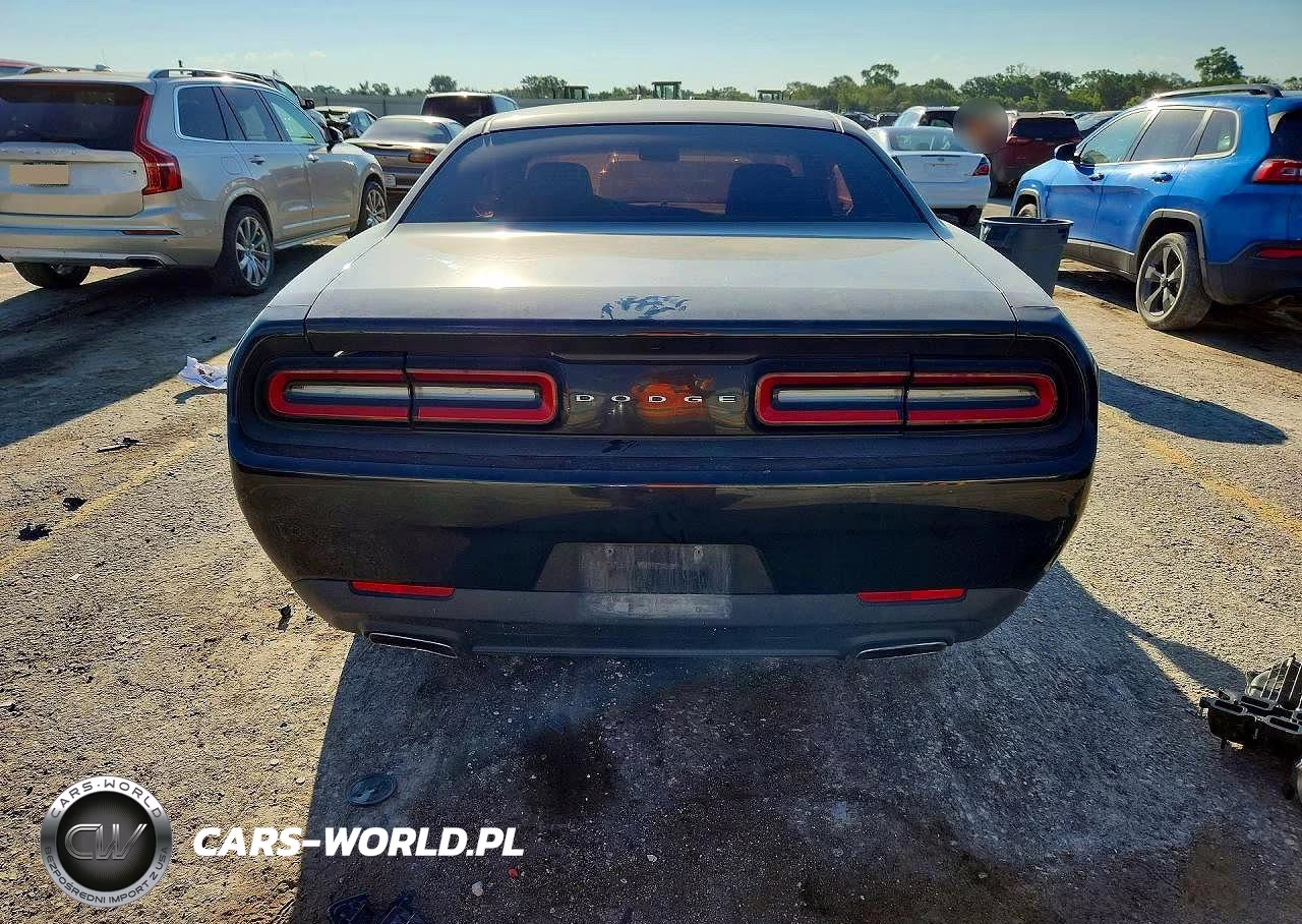 2017 Dodge Challenger Sxt VIN:2C3CDZAG5HH572744 - 6