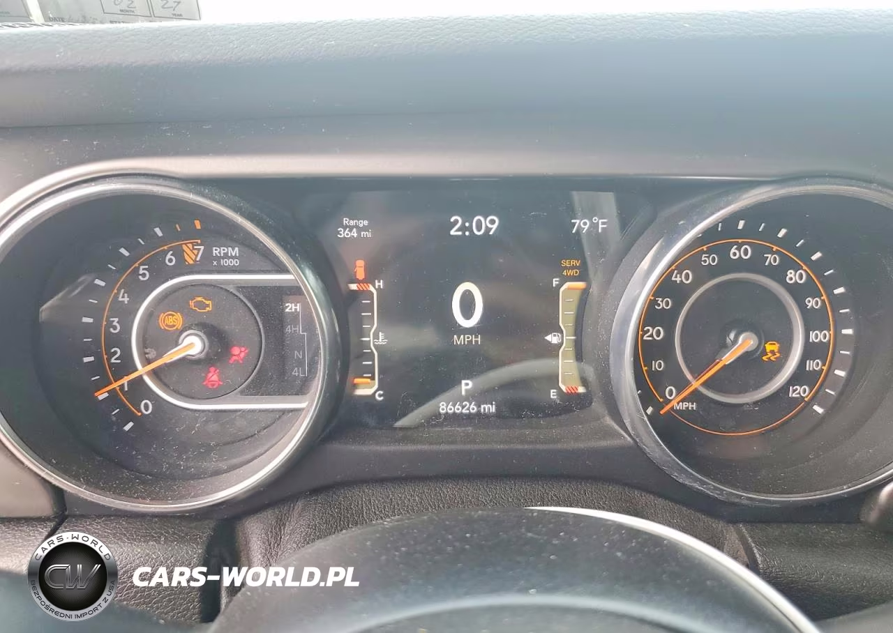 2020 Jeep Wrangler Unlimited Sport VIN:1C4HJXDG0LW105512 - 9