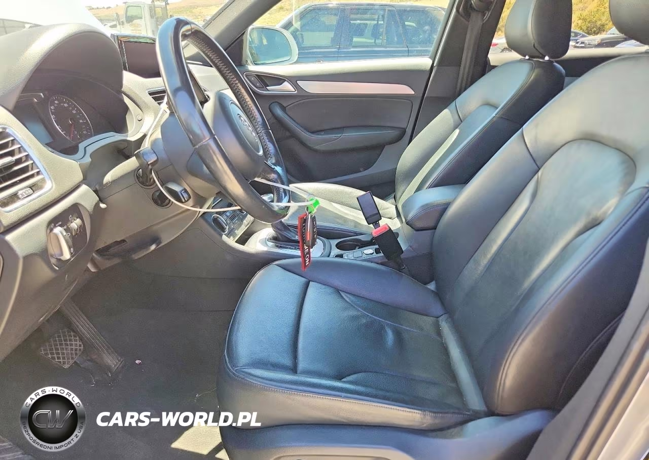 2018 Audi Q3 Premium Plus VIN:WA1JCCFS7JR032182 - 7