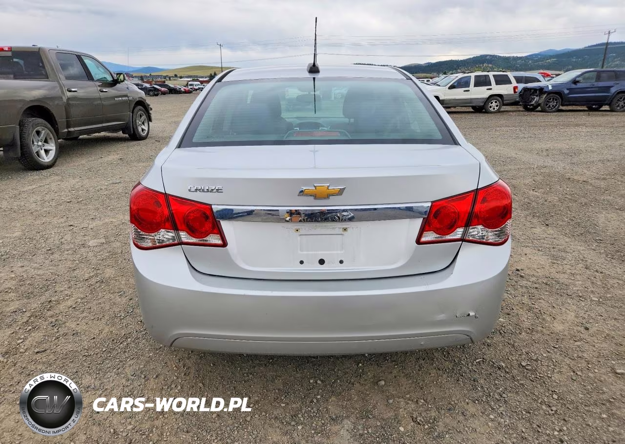 2015 Chevrolet Cruze Ls VIN:1G1PA5SH5F7123474 - 6