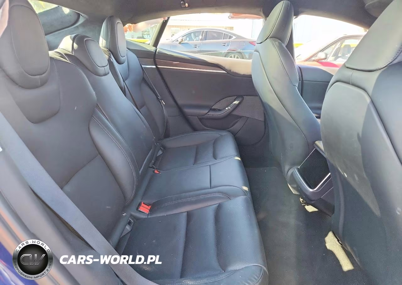 2023 Tesla Model S VIN:5YJSA1E57PF529330 - 10