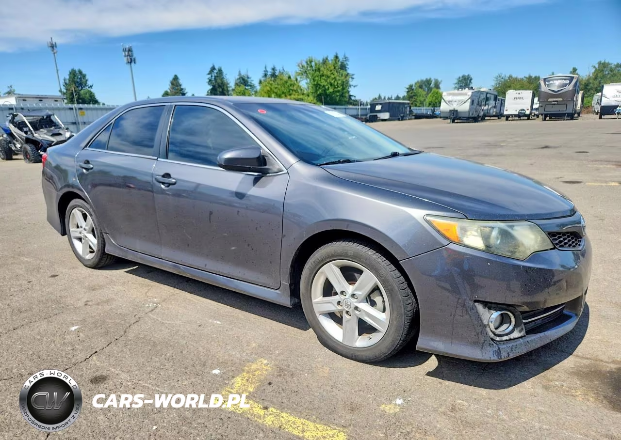 2014 Toyota Camry Se VIN:4T1BF1FK2EU357147 - 4
