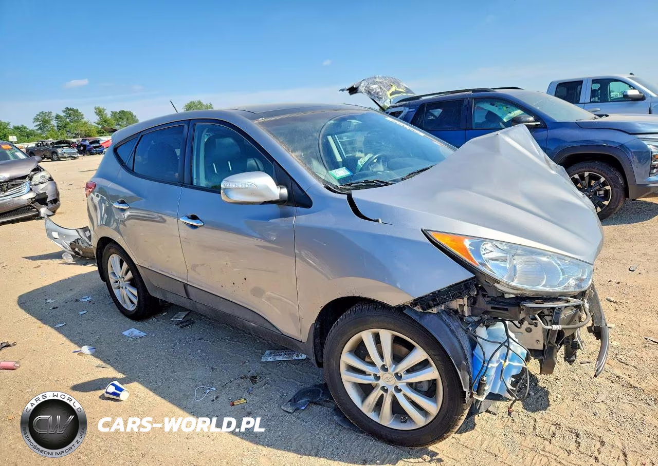 2012 Hyundai Tucson Limited VIN:KM8JU3AC1CU467469 - 4