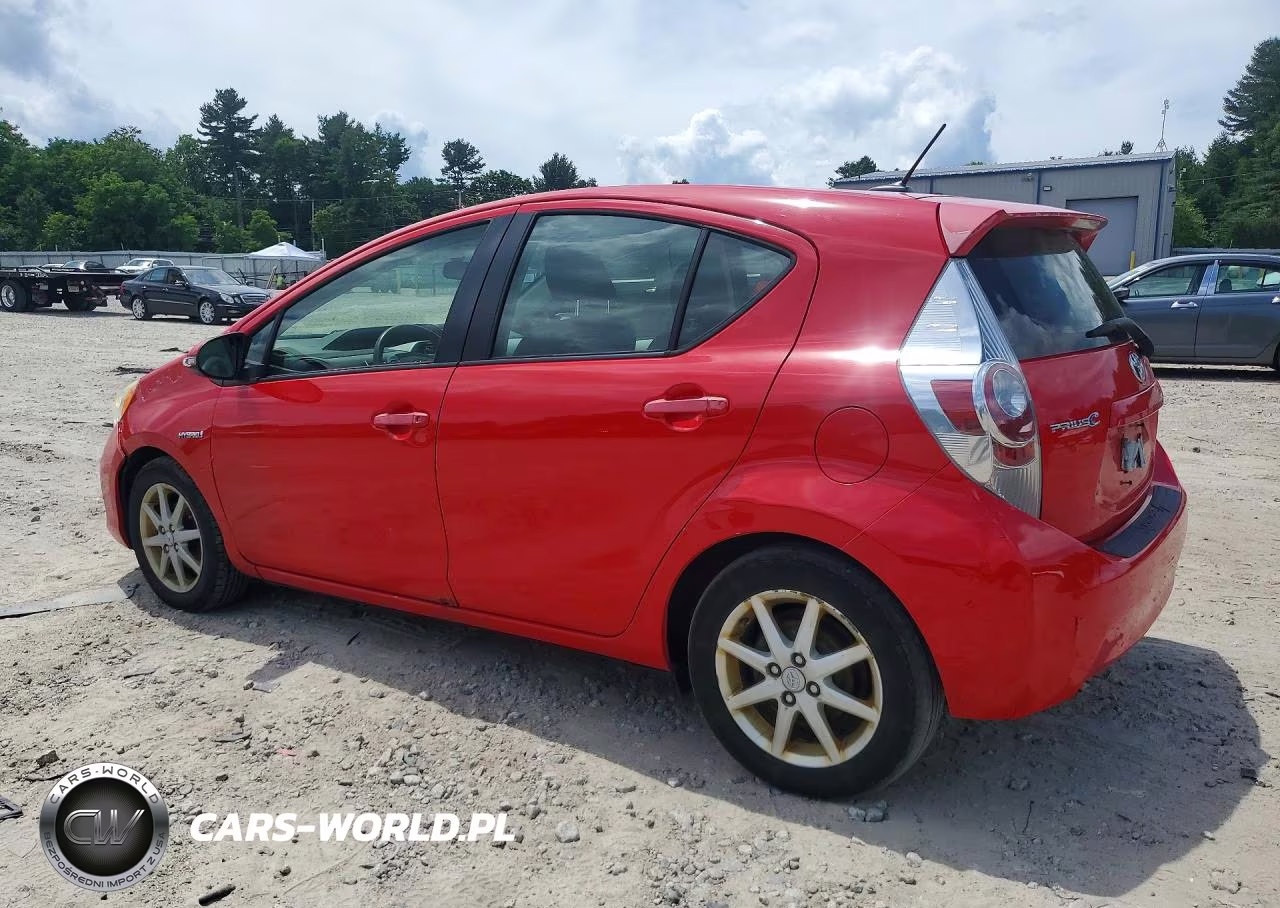 2012 Toyota Prius C Three VIN:JTDKDTB31C1021590 - 2