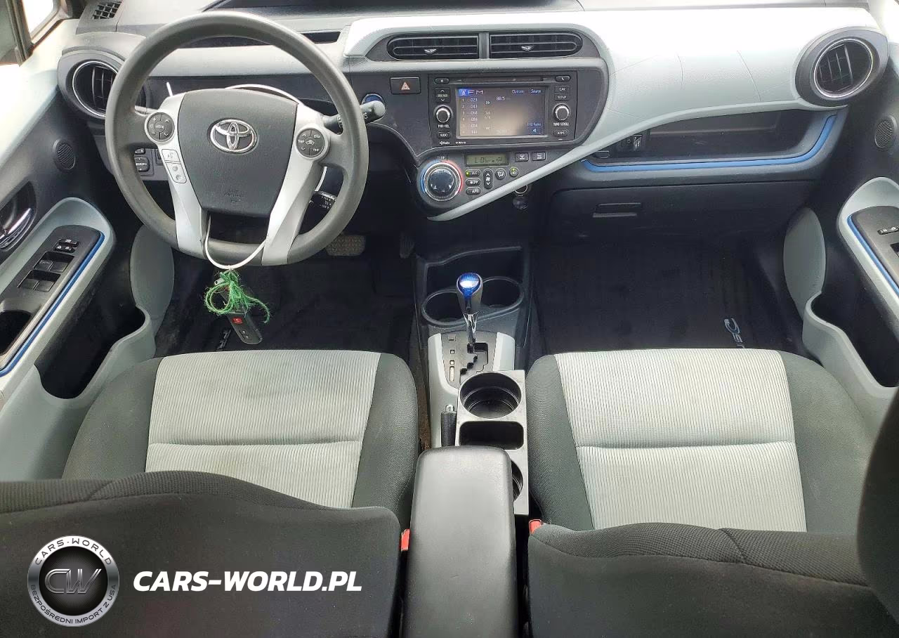 2012 Toyota Prius C Three VIN:JTDKDTB31C1021590 - 8
