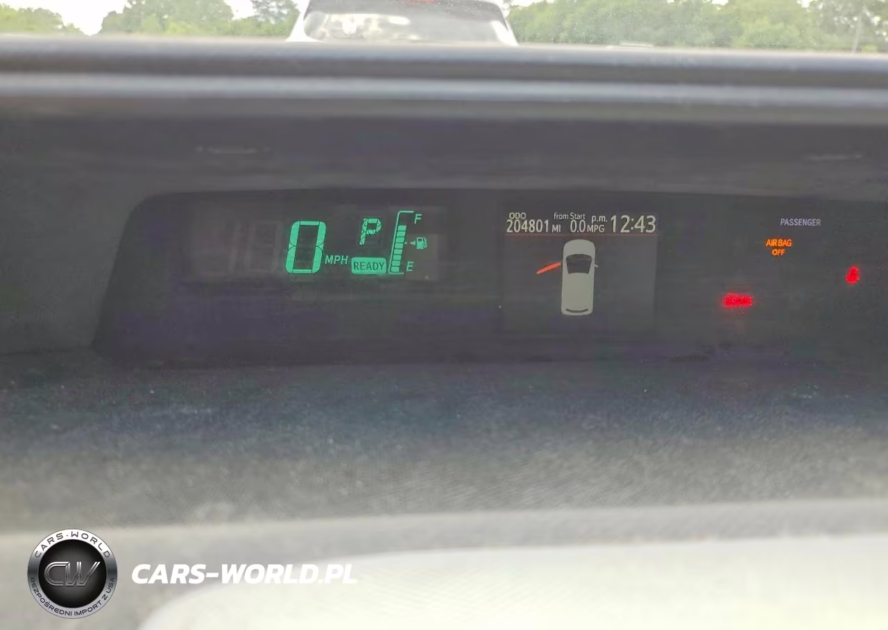 2012 Toyota Prius C Three VIN:JTDKDTB31C1021590 - 9