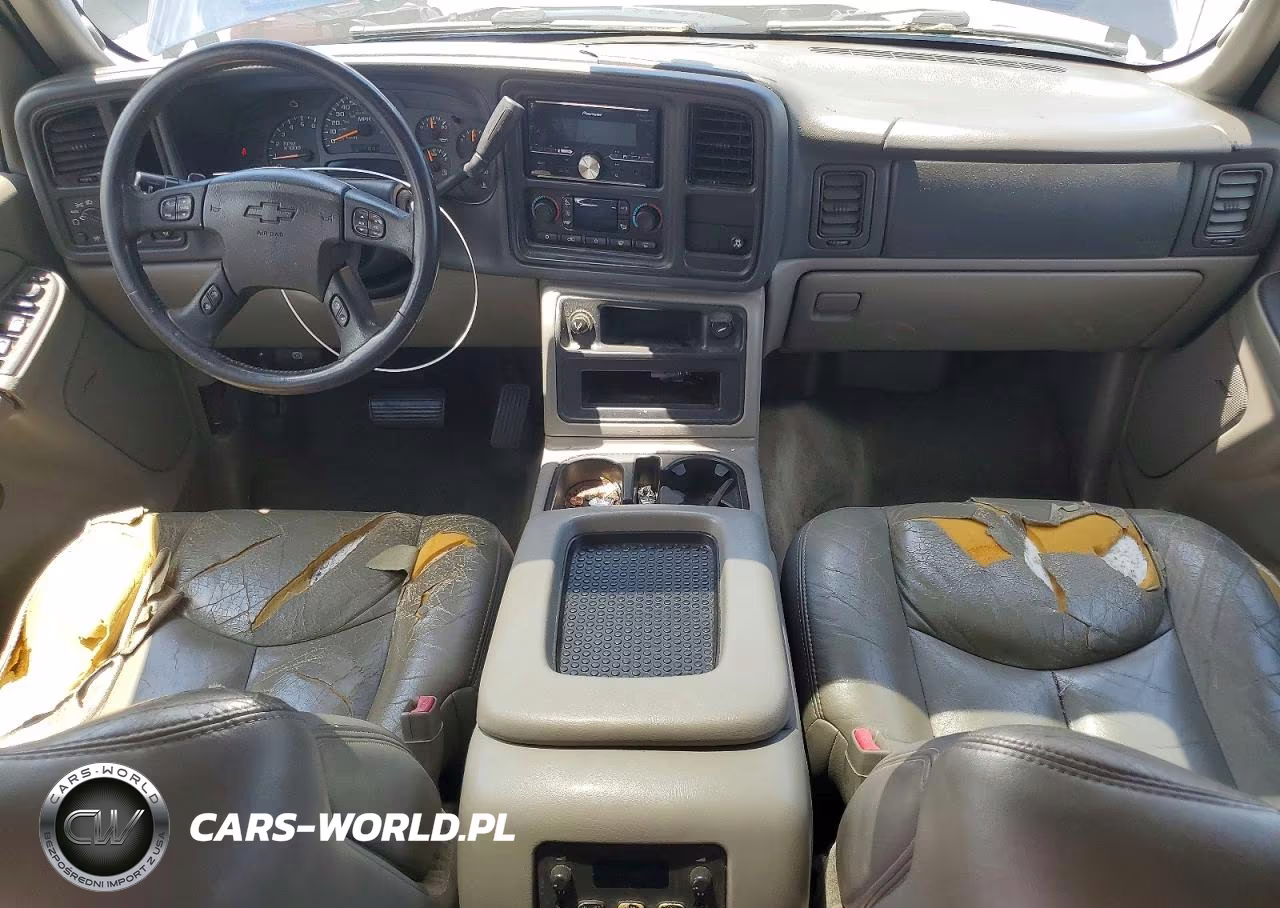 2004 Chevrolet Suburban C1500 VIN:1GNEC16Z34J124103 - 8