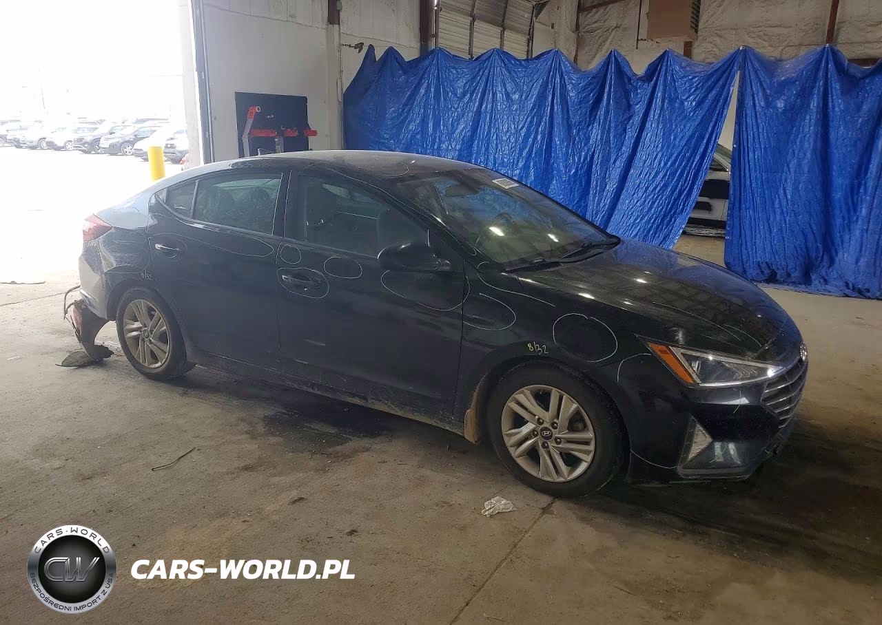 2020 Hyundai Elantra Sel VIN:5NPD84LFXLH571858 - 4