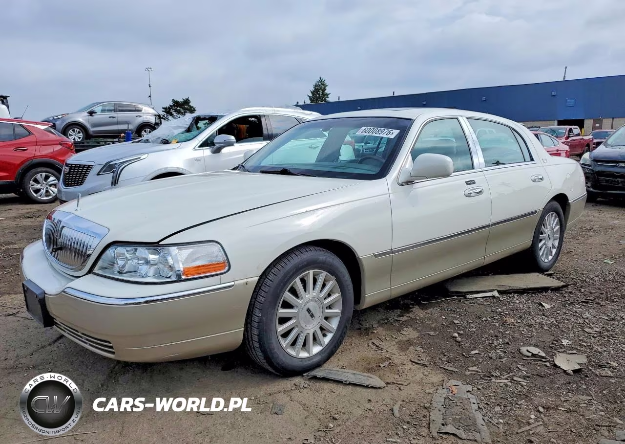 2004 Lincoln Town Car Ultimate – zdjęcie 1 z 12
