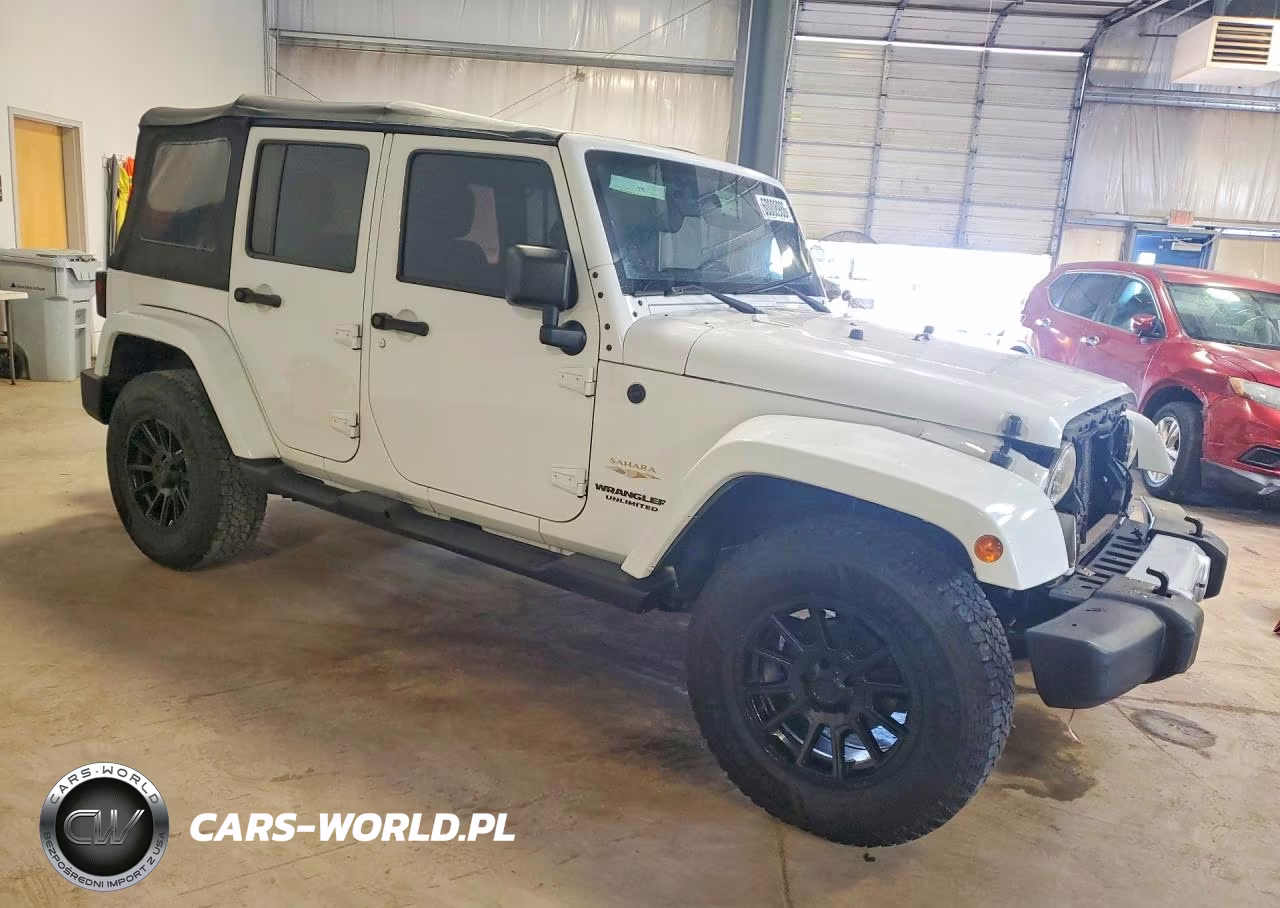 2011 Jeep Wrangler Unlimited Sahara VIN:1J4HA5H11BL595236 - 4