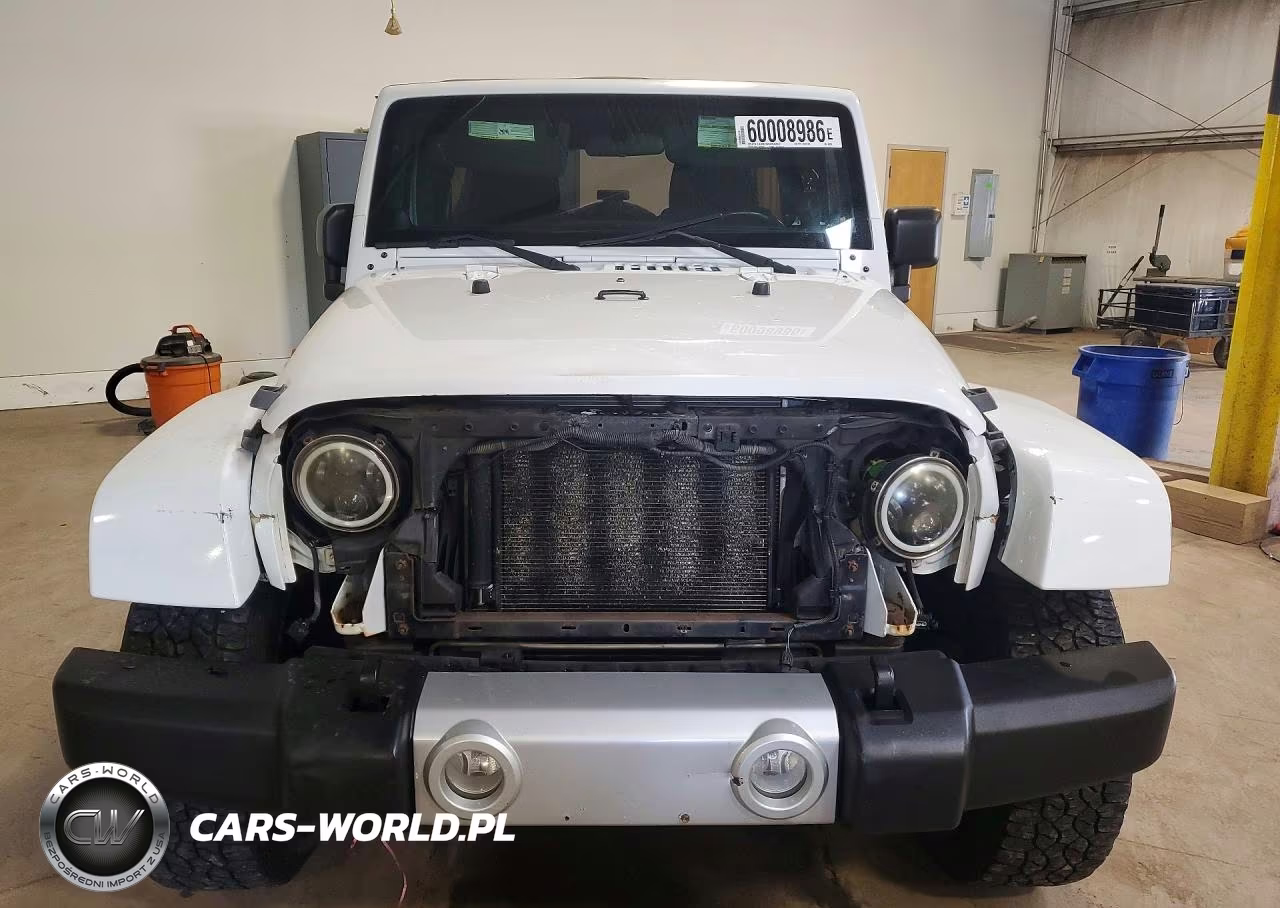 2011 Jeep Wrangler Unlimited Sahara VIN:1J4HA5H11BL595236 - 5