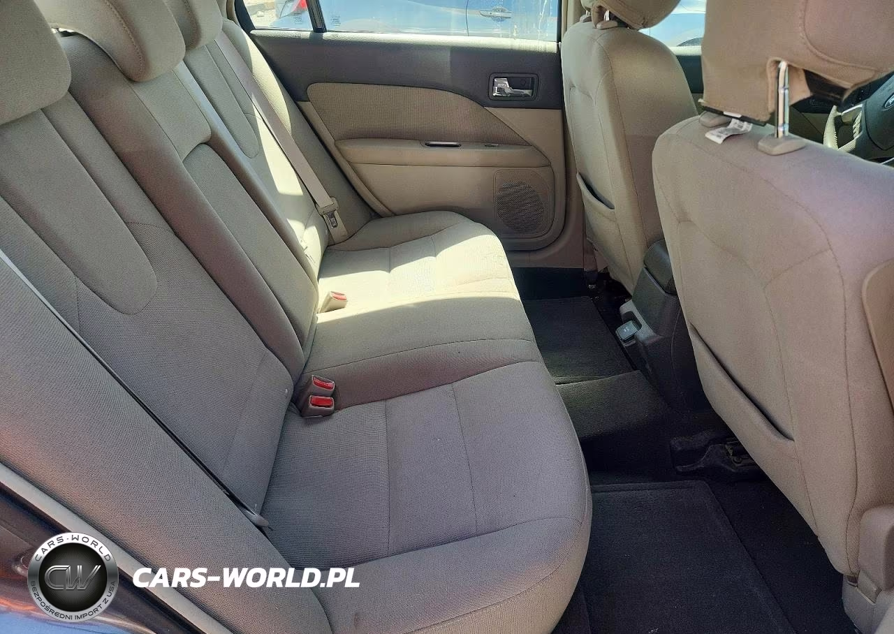 2010 Ford Fusion Hybrid VIN:3FADP0L38AR193718 - 10