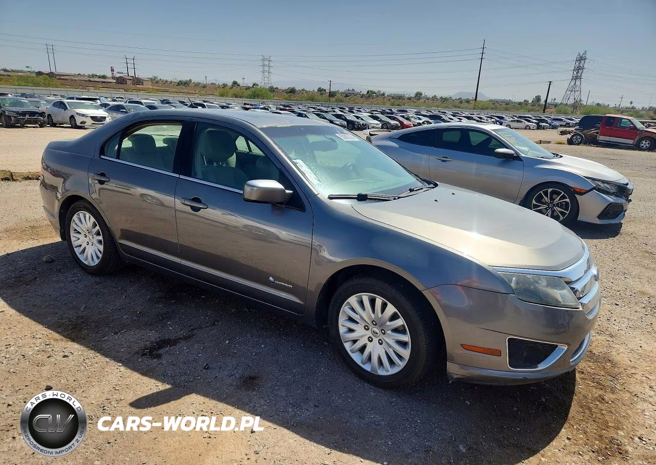 2010 Ford Fusion Hybrid VIN:3FADP0L38AR193718 - 4