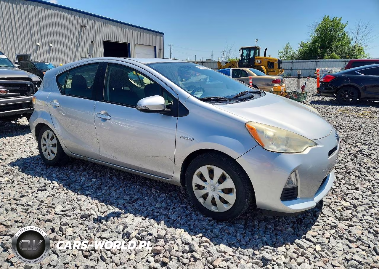 2012 Toyota Prius C Two VIN:JTDKDTB3XC1511168 - 4