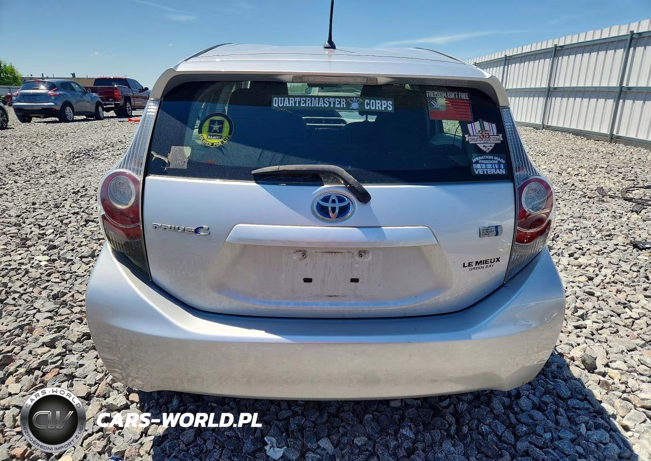 2012 Toyota Prius C Two VIN:JTDKDTB3XC1511168 - 6