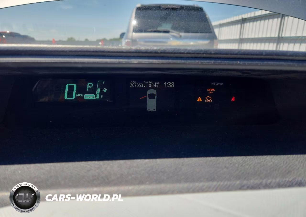 2012 Toyota Prius C Two VIN:JTDKDTB3XC1511168 - 9