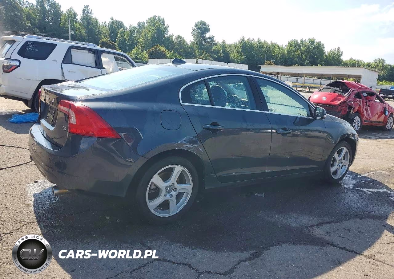 2013 Volvo S60 T5 VIN:YV1612FS5D1212771 - 4