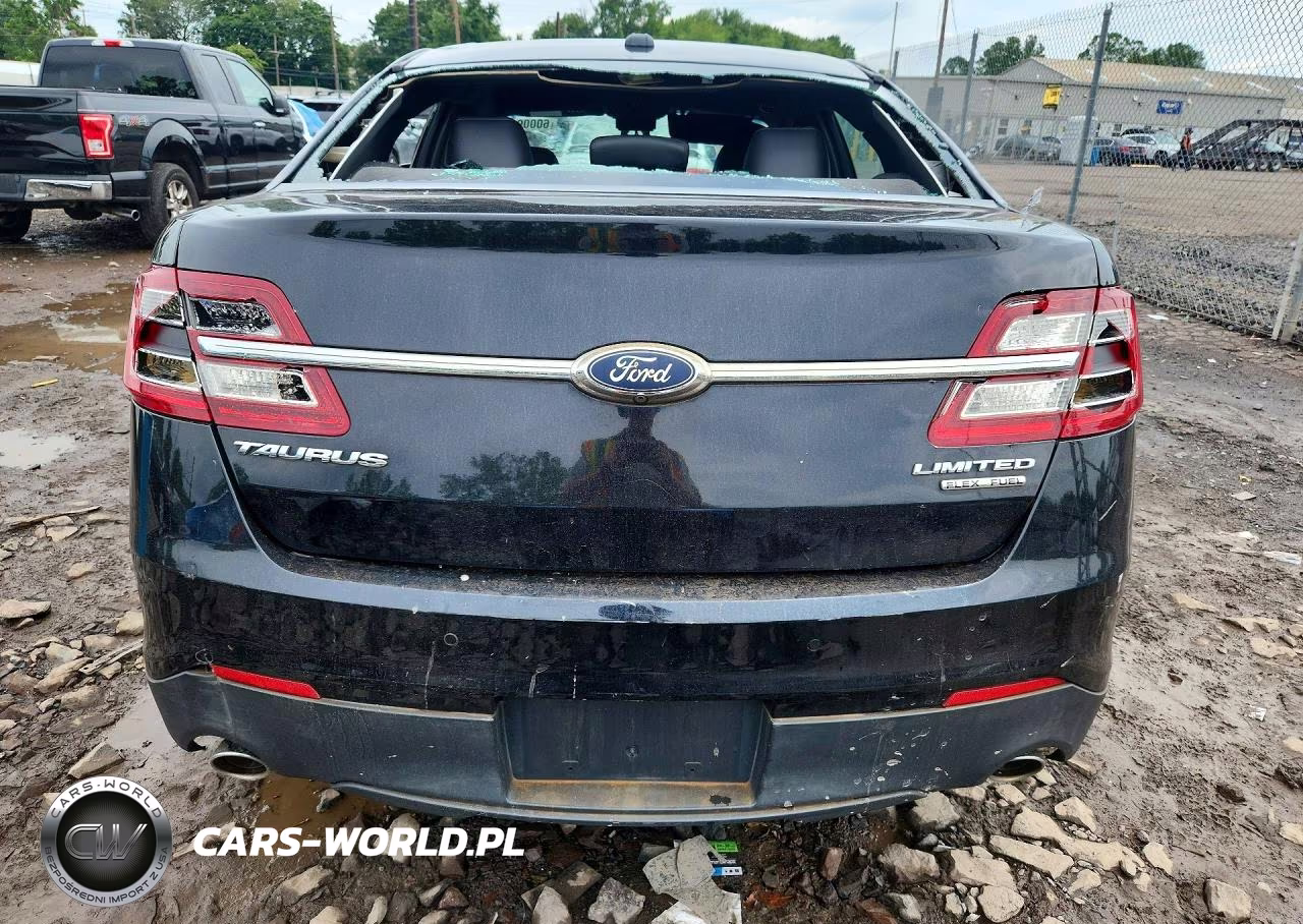 2017 Ford Taurus Limited VIN:1FAHP2F81HG113312 - 6