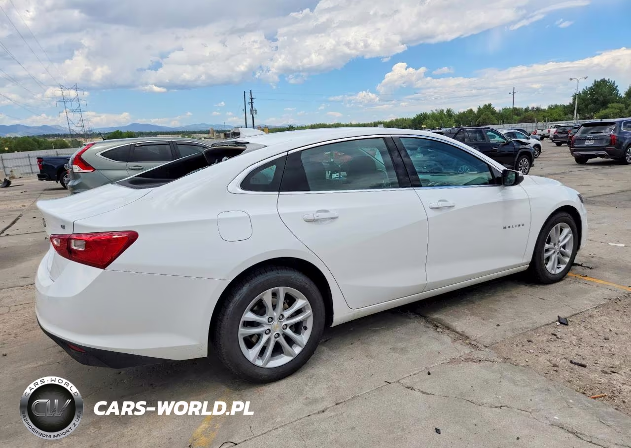 2017 Chevrolet Malibu Lt VIN:1G1ZE5ST9HF119390 - 3