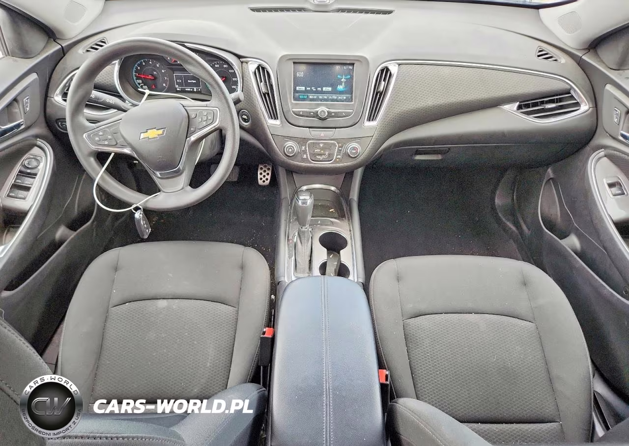2017 Chevrolet Malibu Lt VIN:1G1ZE5ST9HF119390 - 8