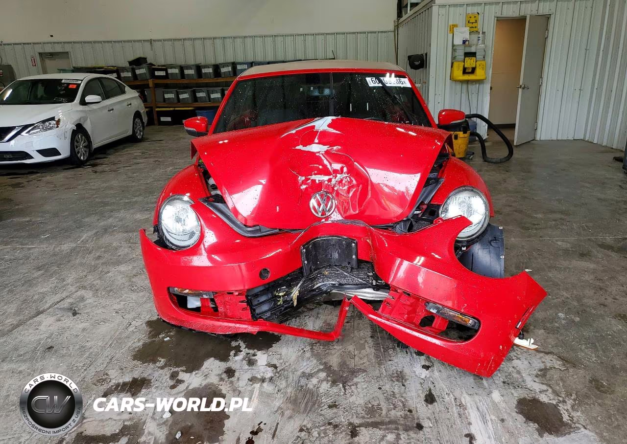 2013 Volkswagen Beetle VIN:3VW6L7AT2DM823192 - 5