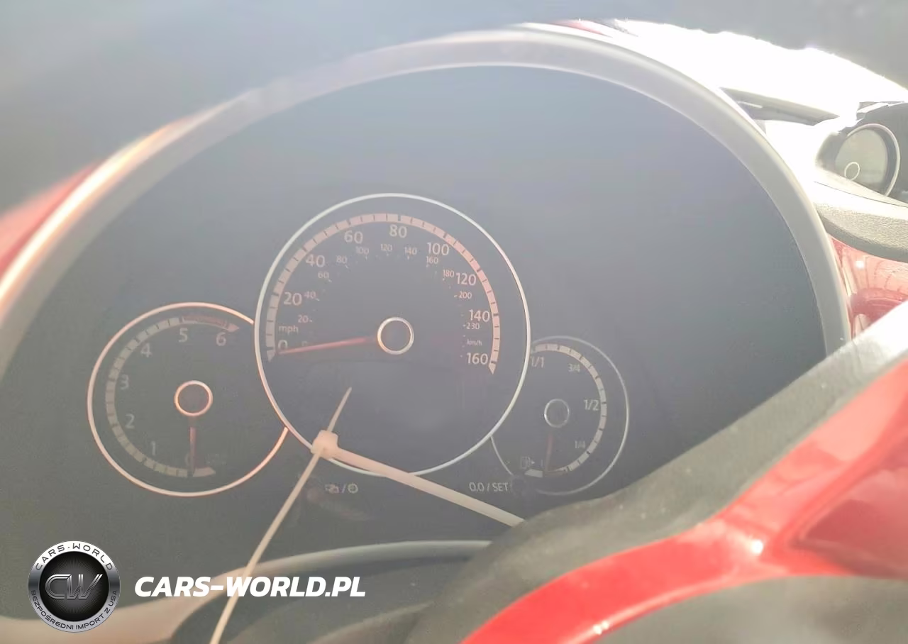 2013 Volkswagen Beetle VIN:3VW6L7AT2DM823192 - 9