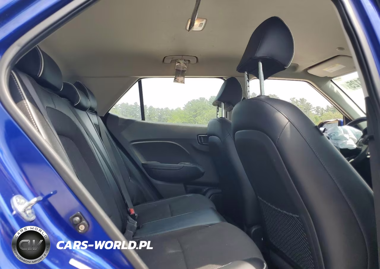 2022 Hyundai Venue Sel VIN:KMHRC8A38NU143165 - 11