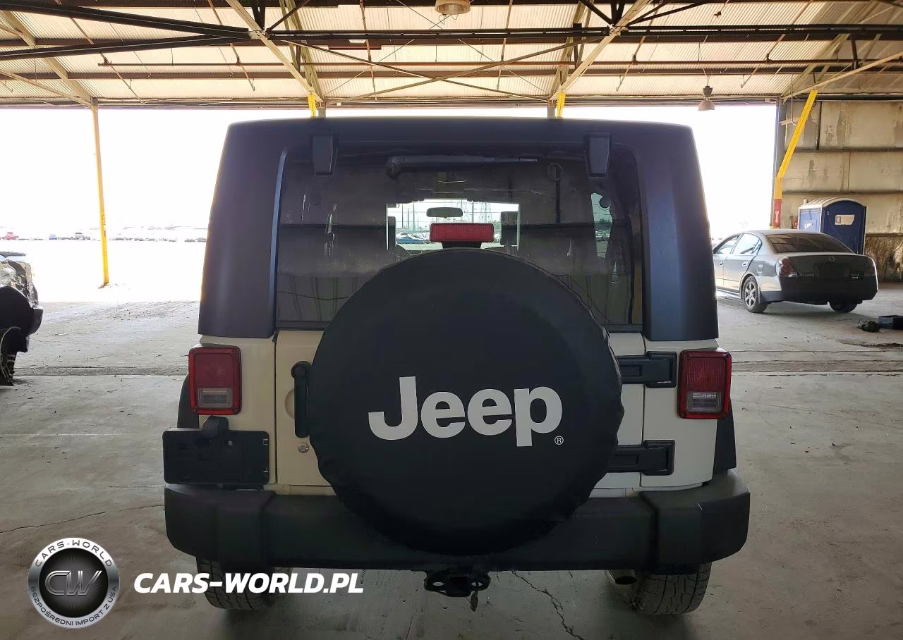 2010 Jeep Wrangler Unlimited Rubicon VIN:1J4BA6H13AL101856 - 6