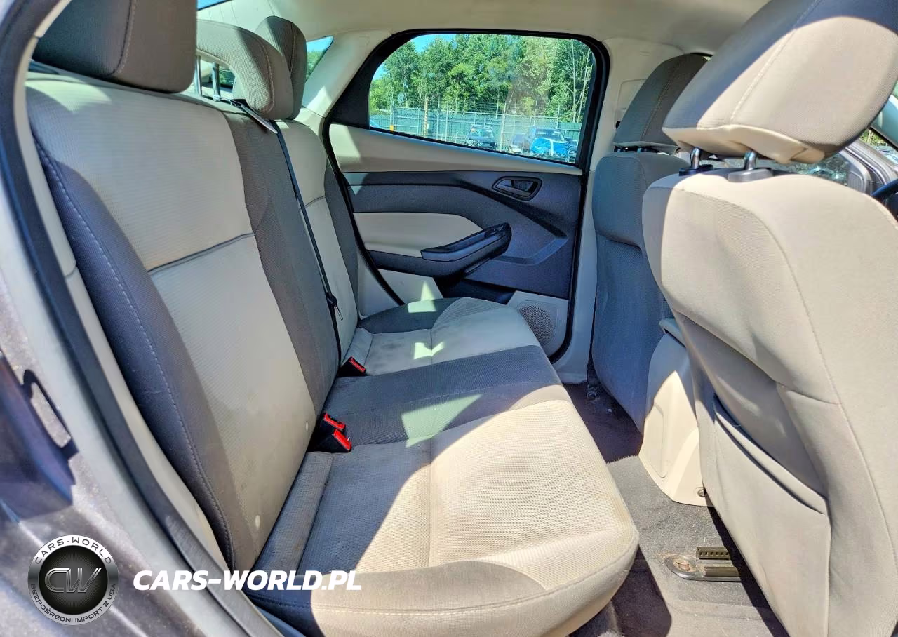 2012 Ford Focus Se VIN:1FAHP3F20CL411397 - 10