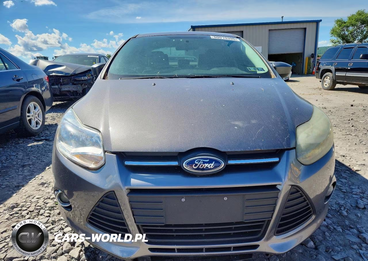 2012 Ford Focus Se VIN:1FAHP3F20CL411397 - 5