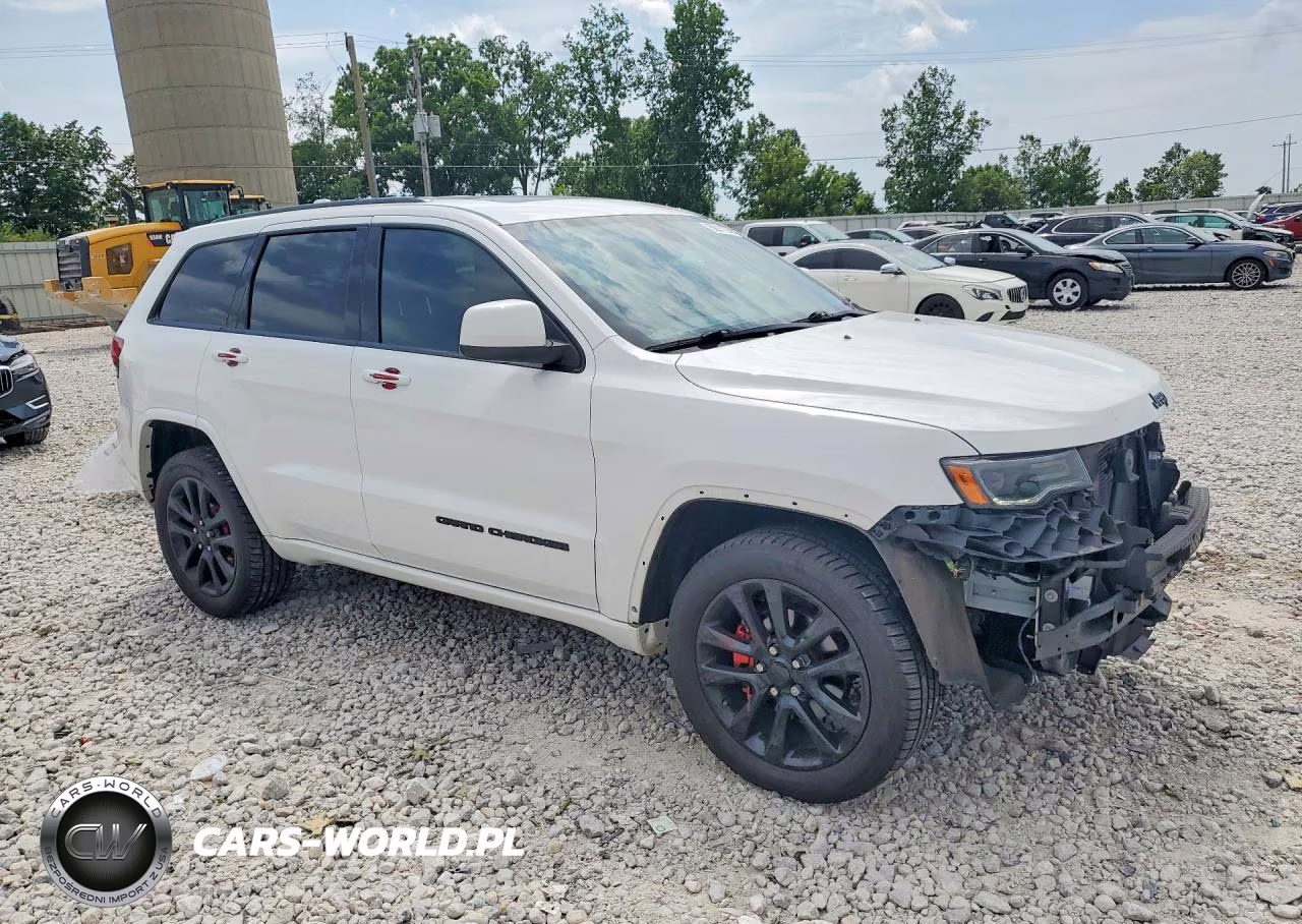 2020 Jeep Grand Cherokee Laredo VIN:1C4RJFAG6LC313981 - 4