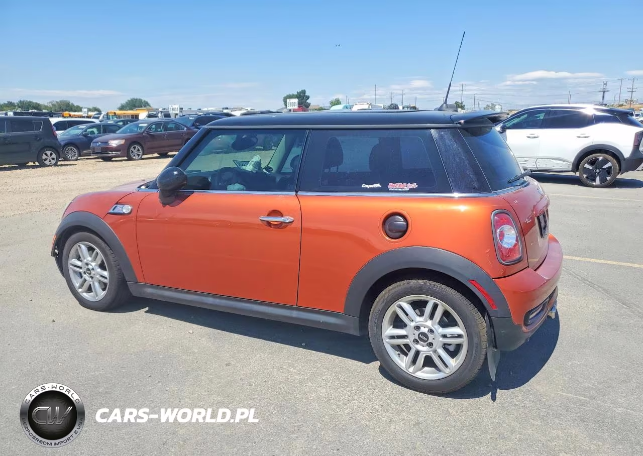 2011 Mini Cooper S VIN:WMWSV3C53BTY12832 - 2