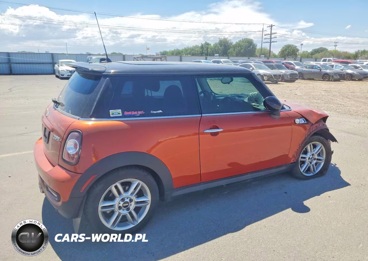 2011 Mini Cooper S VIN:WMWSV3C53BTY12832 - 3