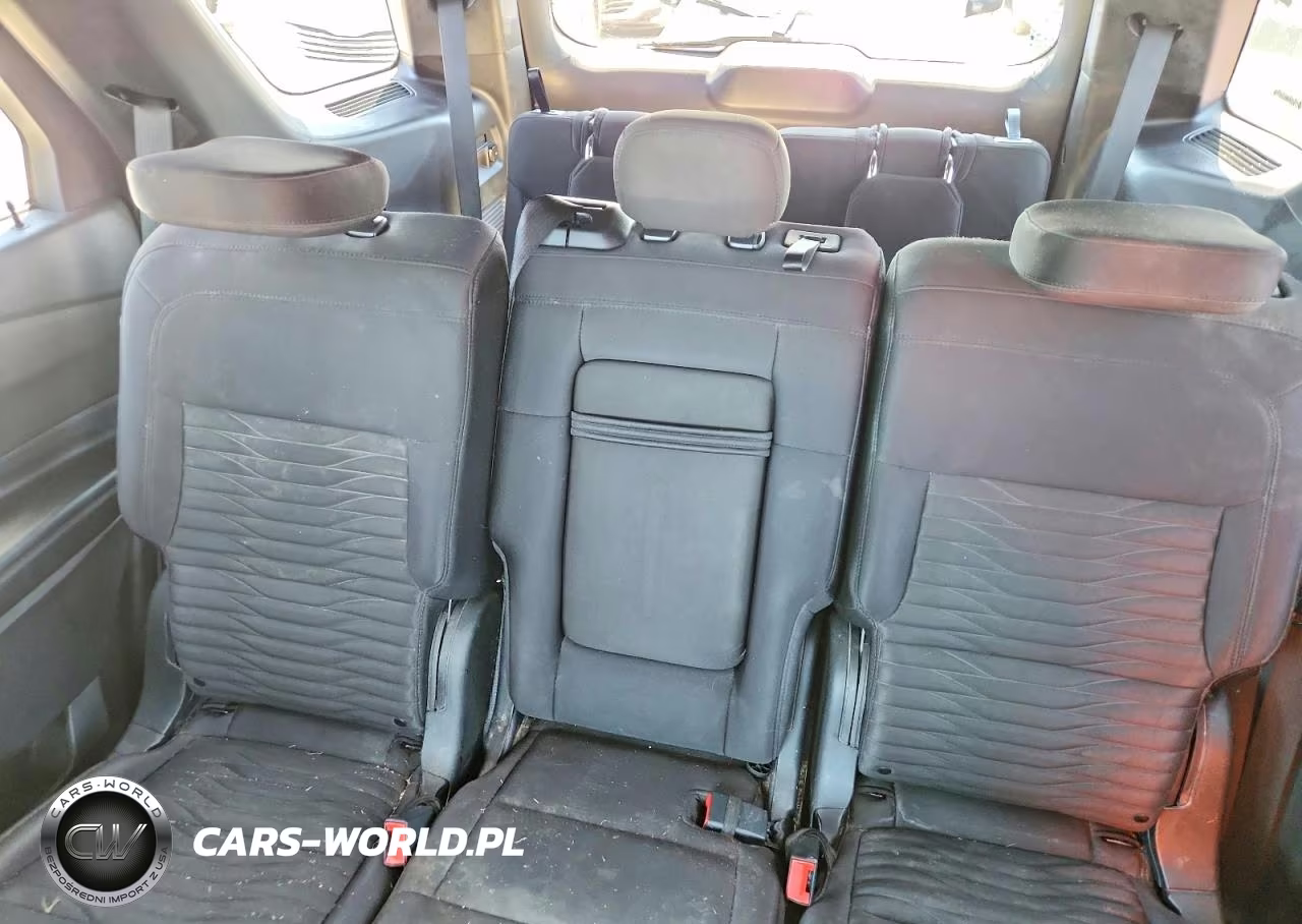 2020 Ford Explorer Xlt VIN:1FMSK8DH1LGB13576 - 10