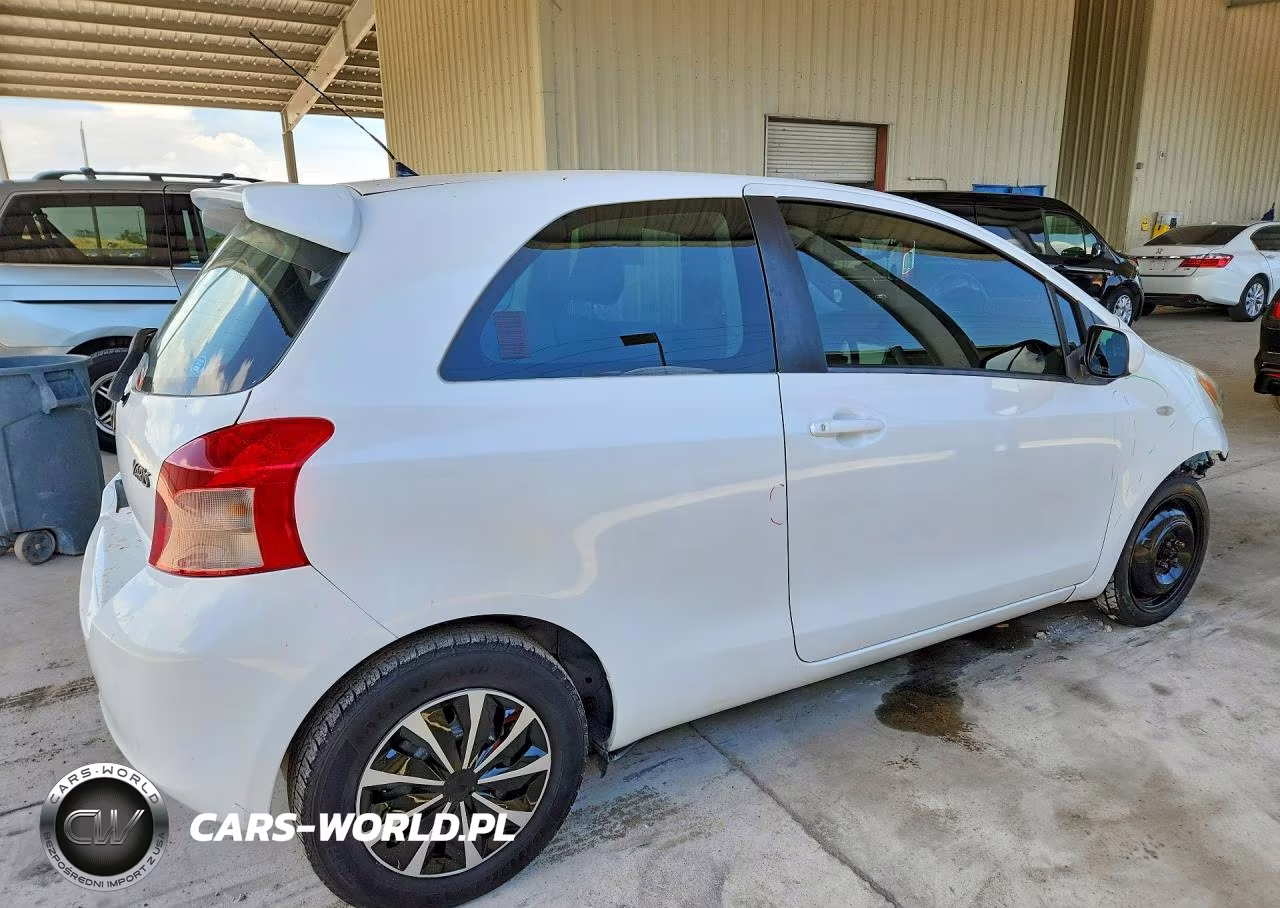 2008 Toyota Yaris Base VIN:JTDJT923785200251 - 3
