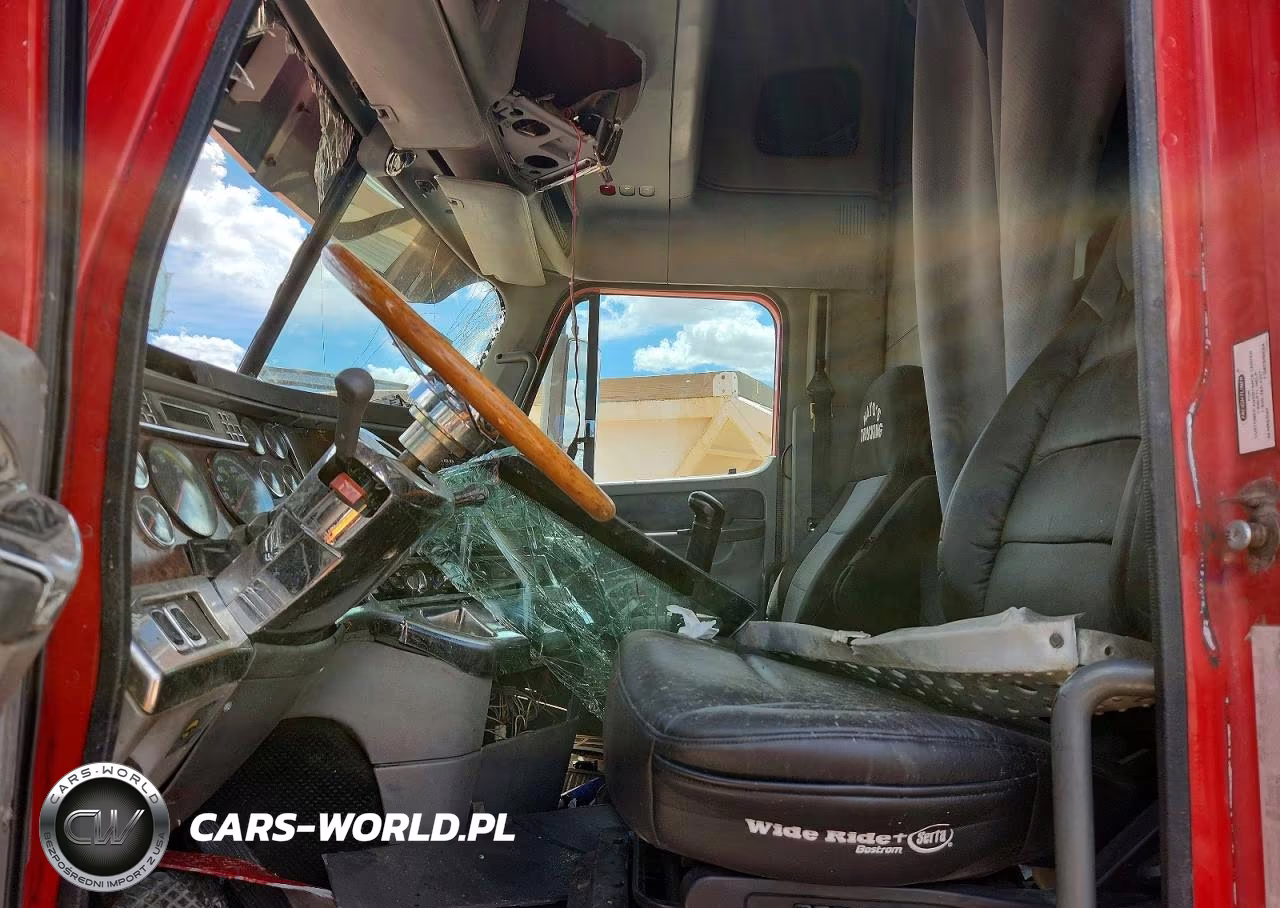 2001 Freightliner Cst120 Semi Truck VIN:1FUYSSEB81LG36700 - 7