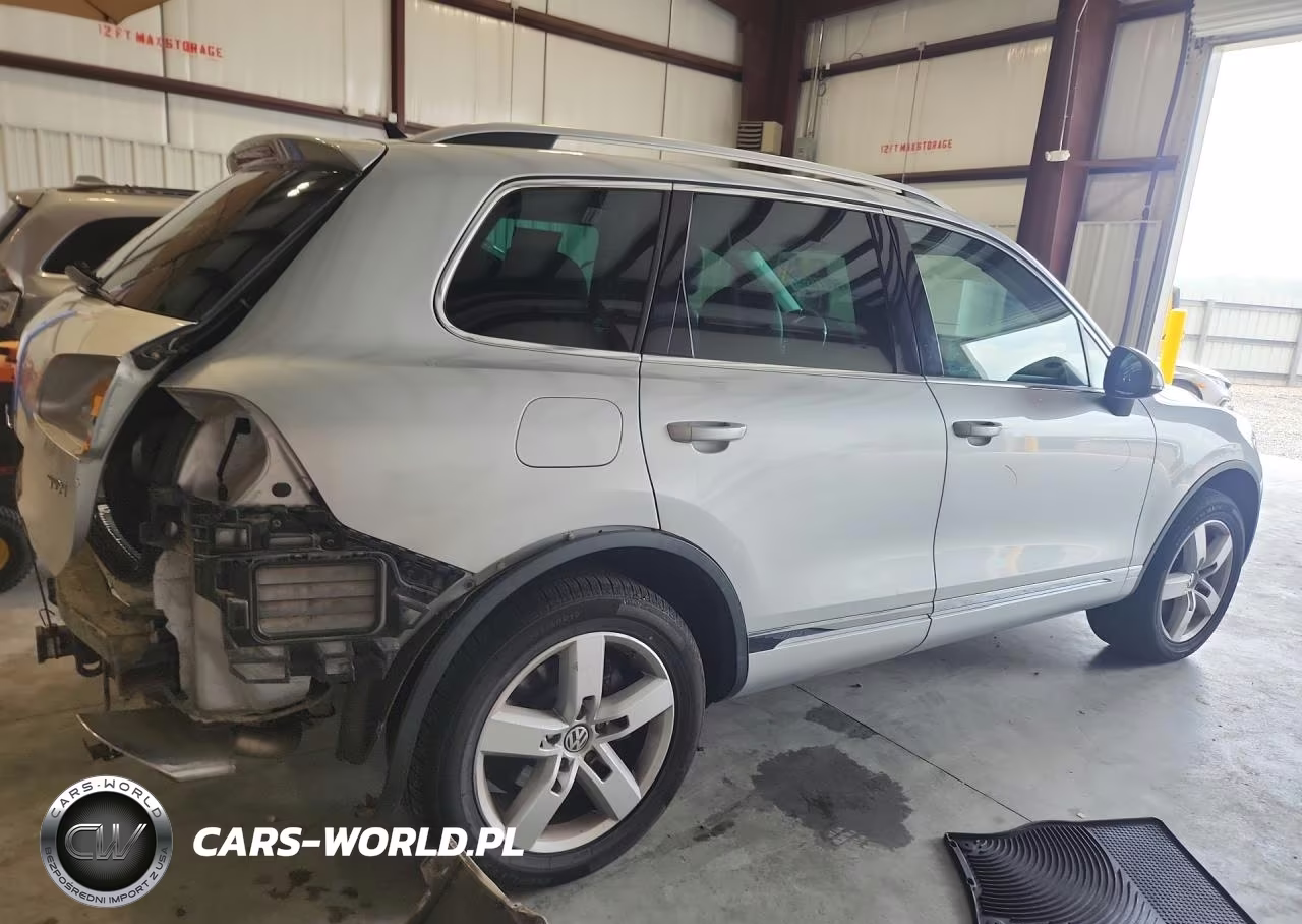 2011 Volkswagen Touareg V6 Tdi VIN:WVGFK9BP0BD002003 - 3
